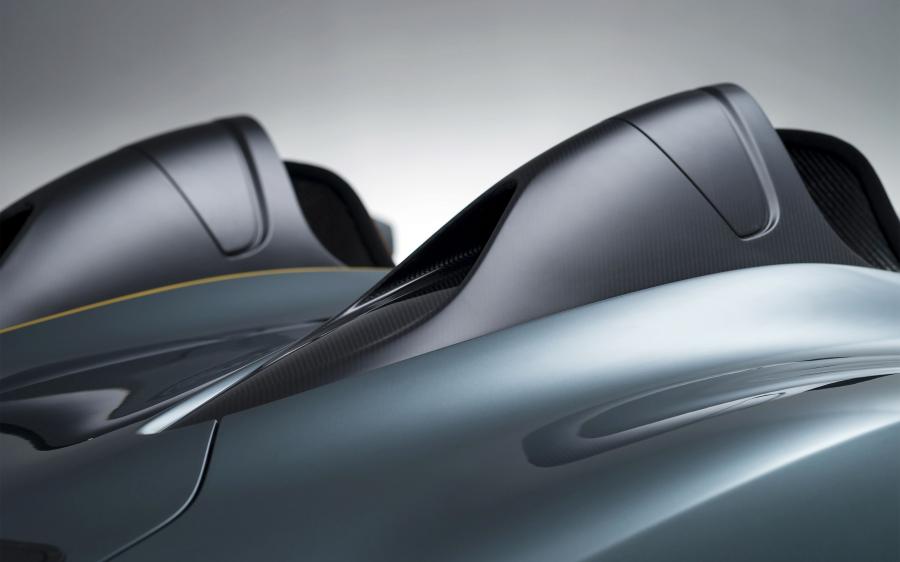 Детали экстерьера Aston Martin CC100 Speedster Concept 2013 года  (фото 7 из 45)
